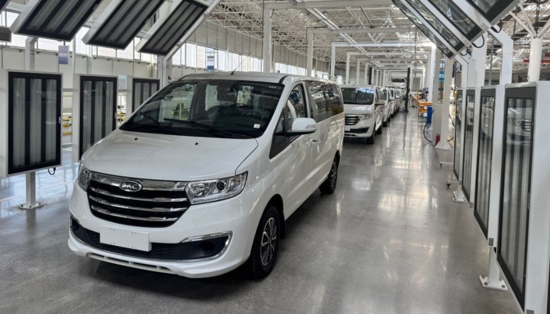 В столице Узбекистана запустили автосборочный завод JAC Motors