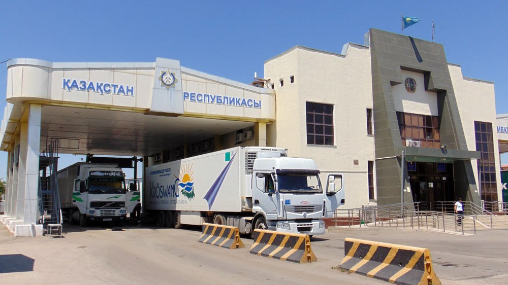 Два КПП на границе Казахстана с Узбекистаном начнут пропускать транспорт третьих стран